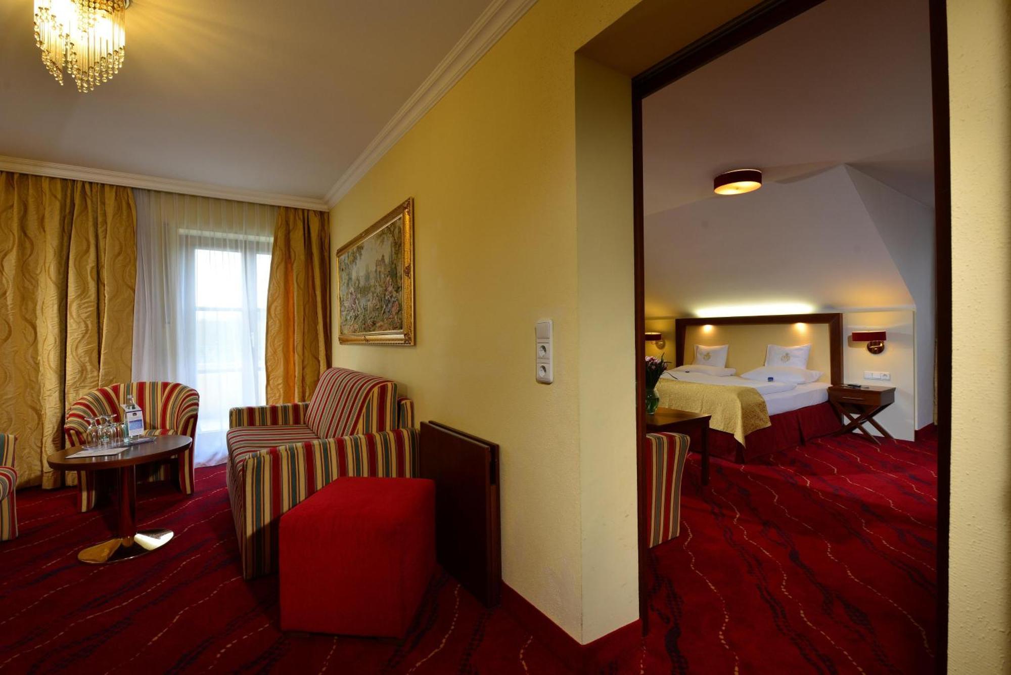 Best Western Plus Hotel Erb Vaterstetten Esterno foto