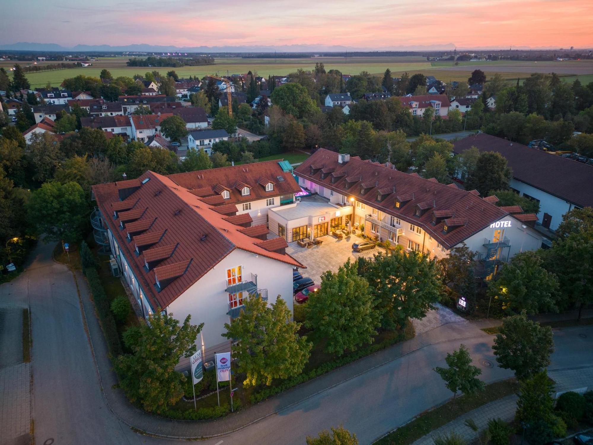 Best Western Plus Hotel Erb Vaterstetten Esterno foto